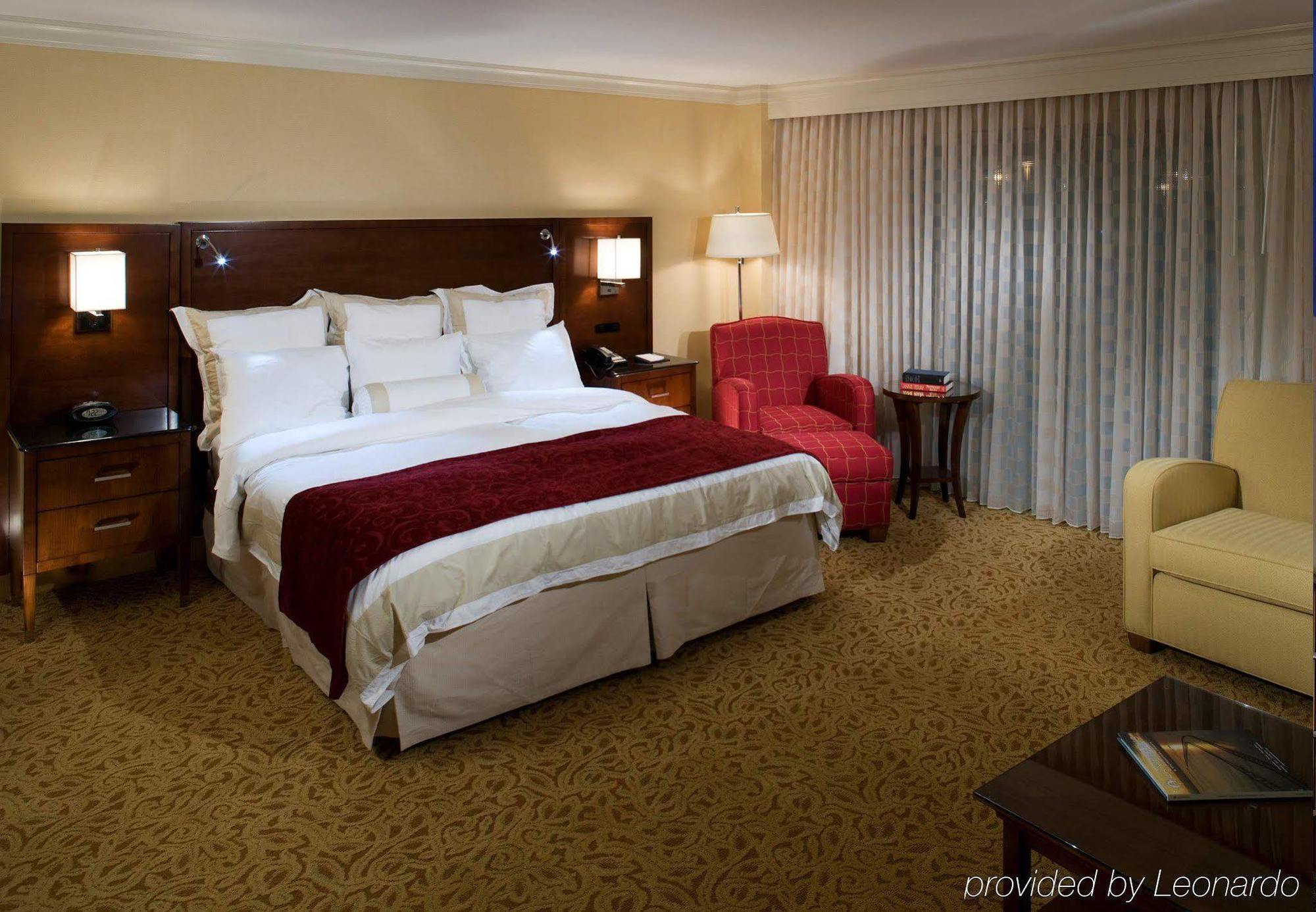 Holiday Inn Chesapeake Pokój zdjęcie