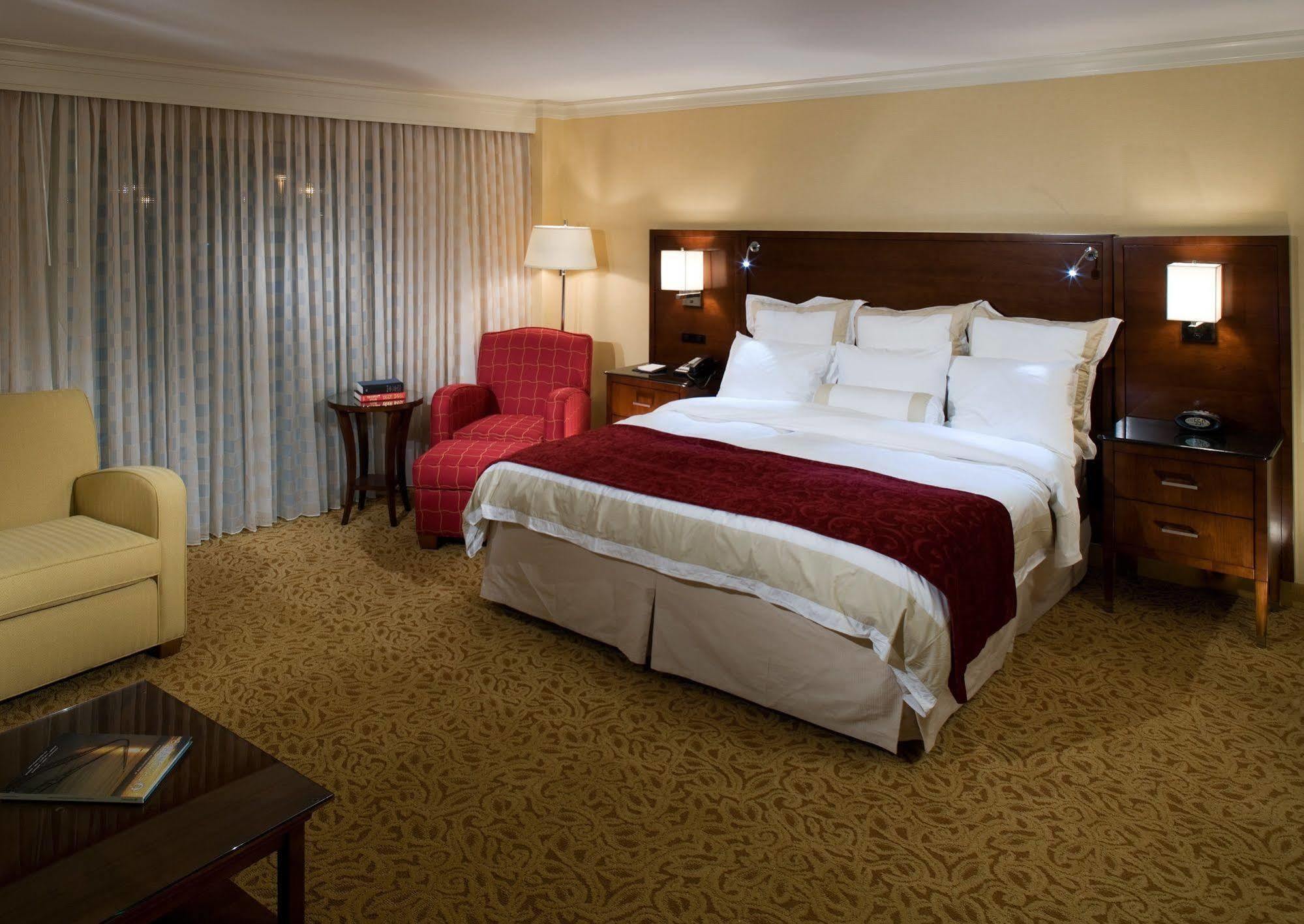Holiday Inn Chesapeake Zewnętrze zdjęcie